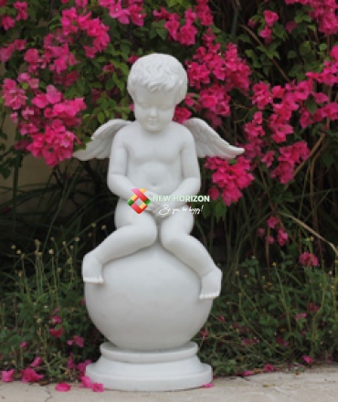 Tượng bé thiên thần - Cherub on a ball
